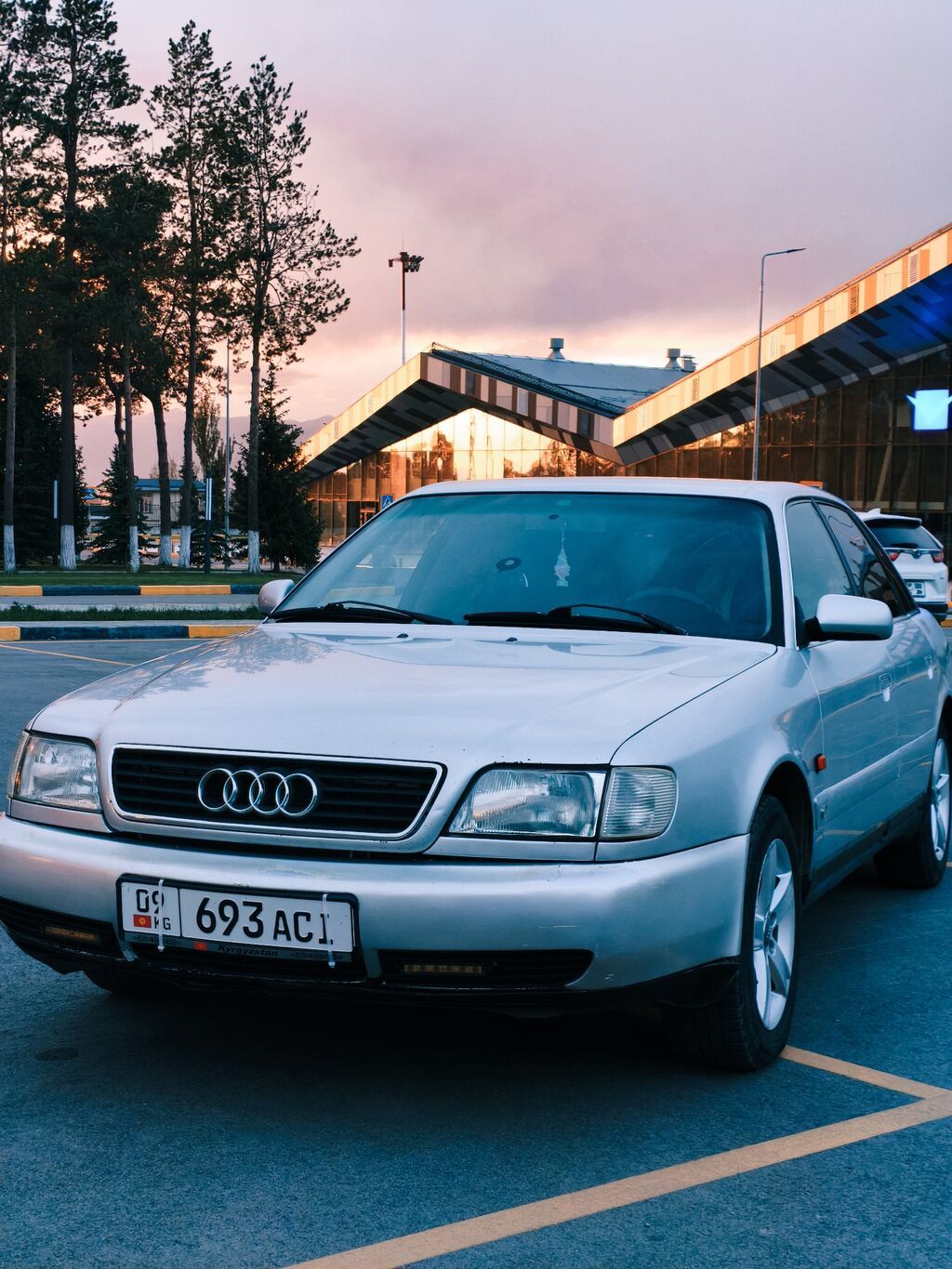 Audi A6: 1995 г., 2.6 л, Механика, Бензин, Седан: фото 4