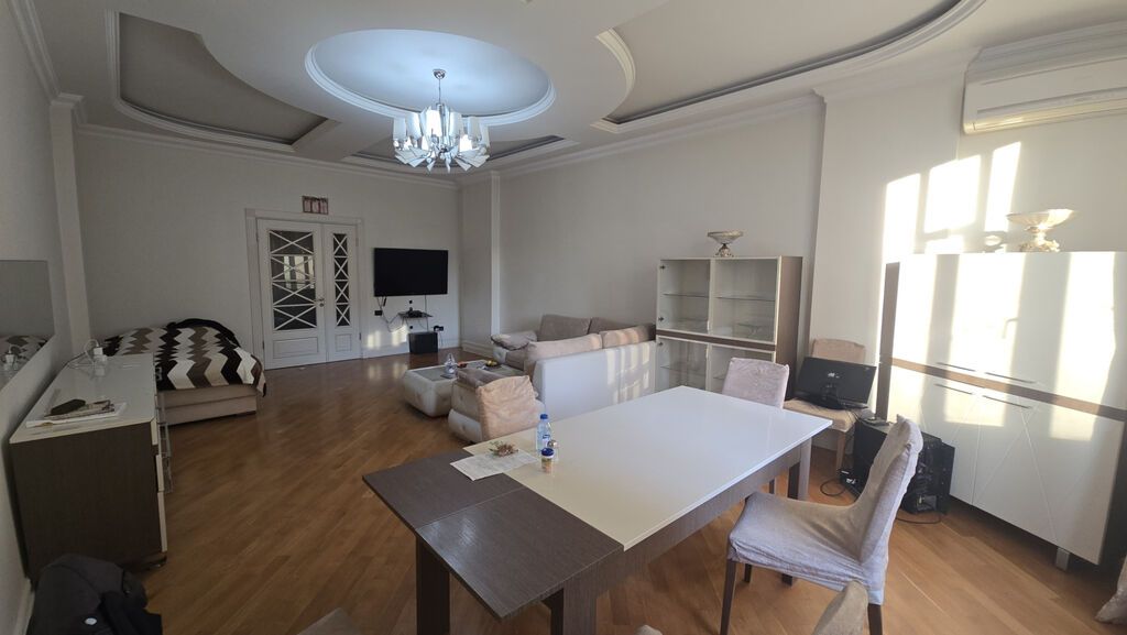 4 otaqlı, Yeni tikili, 177 kv. m