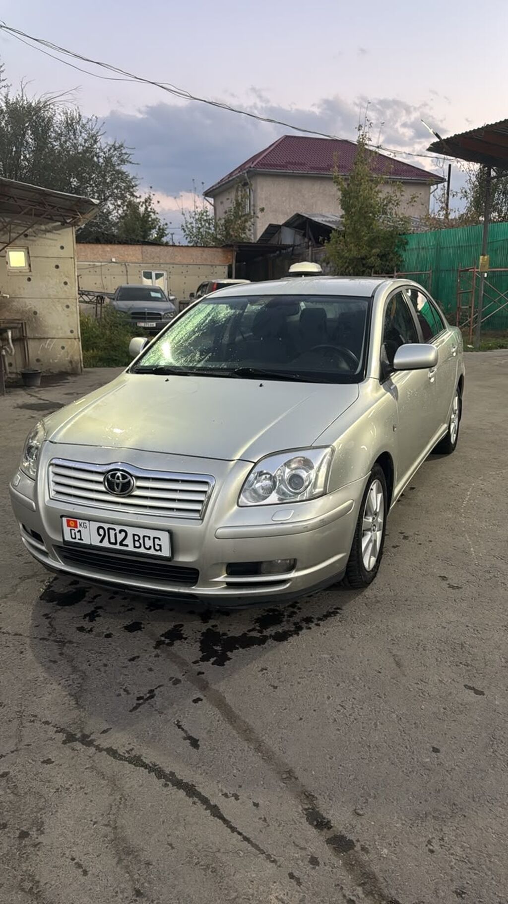 Toyota Avensis: 2006 г., 1.8 л, Механика, Бензин, Седан: фото 3
