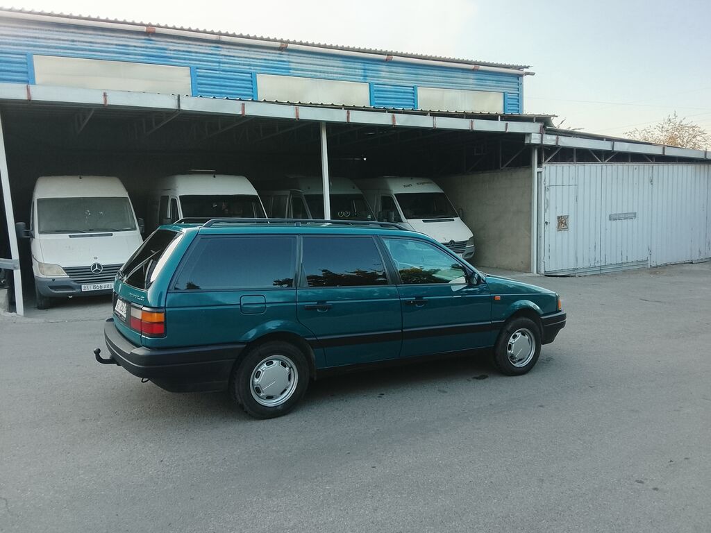 Volkswagen Passat Variant: 1992 г., 1.8 л, Механика, Бензин, Универсал: фото 5