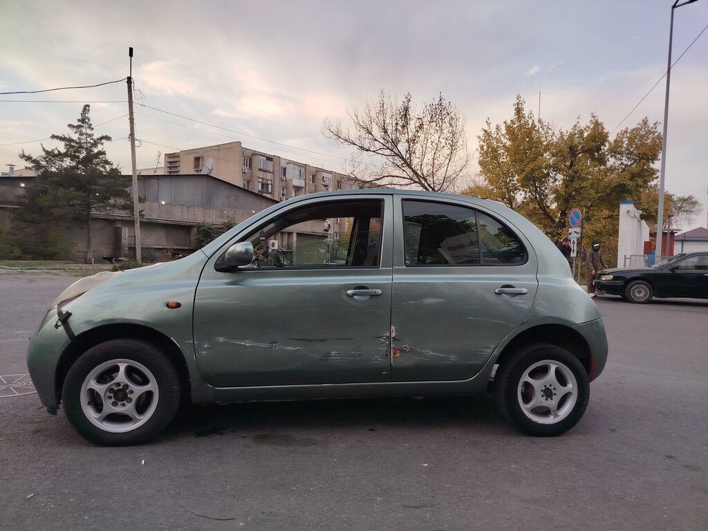 Nissan March: 2002 г., 1.4 л, Автомат, Бензин, Хэтчбэк: фото 5