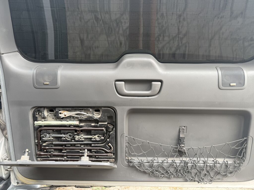 Lexus GX: 2005 г., 4.7 л, Автомат, Бензин, Внедорожник — фото 8