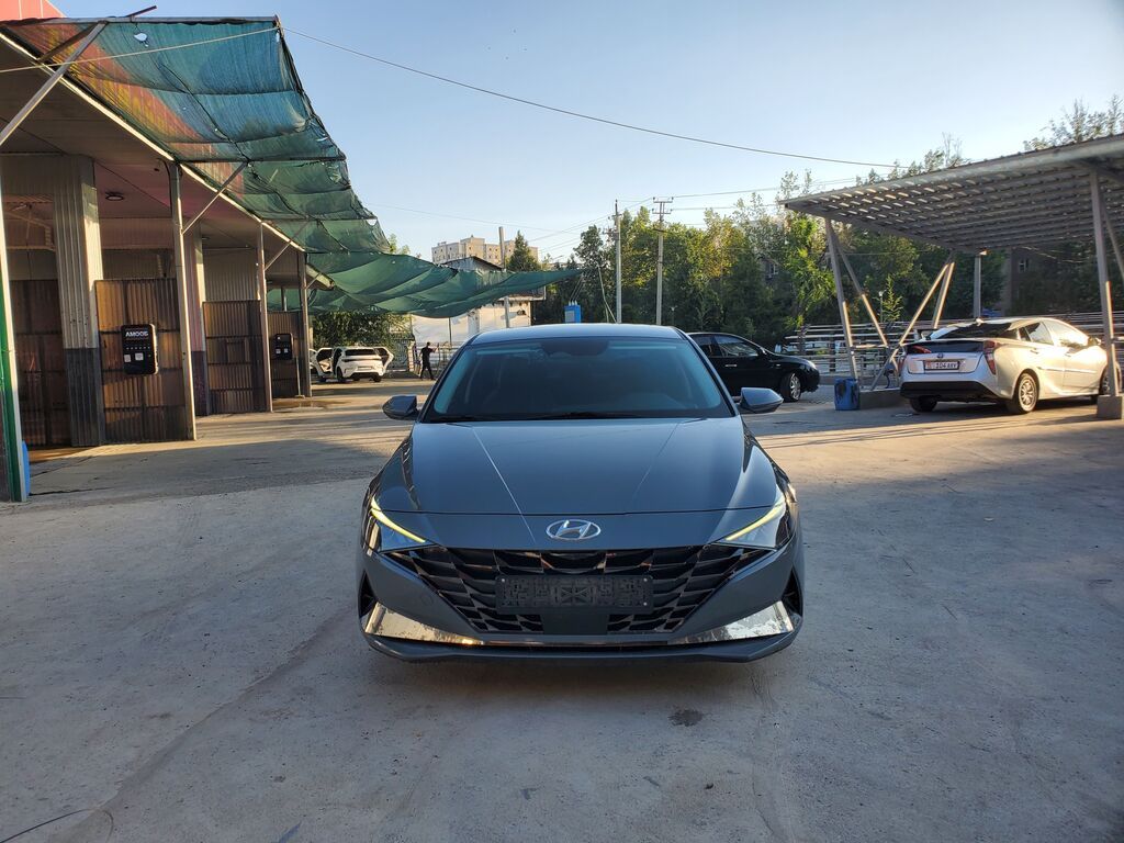 Hyundai Avante: 2021 г., Автомат, Седан: фото 7
