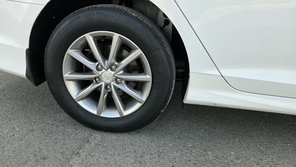 Hyundai Sonata: 2023 г., 0.2 л, Автомат, Газ, Седан: фото 8