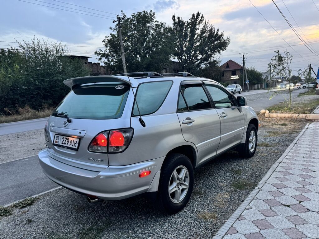 Lexus RX: 2001 г., 3 л, Автомат, Бензин, Кроссовер: фото 1