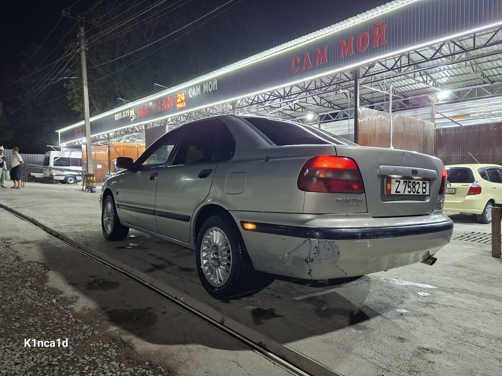 Volvo S40: 1998 г., 2 л, Механика, Бензин, Седан — фото 6