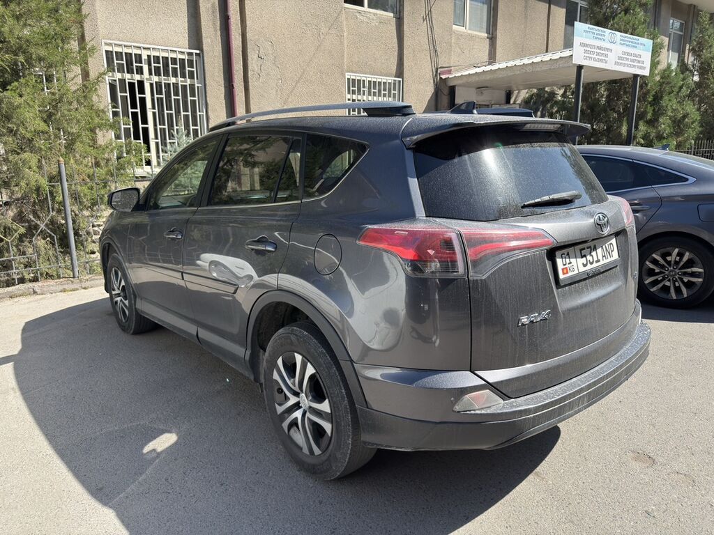 Toyota RAV4: 2017 г., 2.5 л, Автомат, Бензин, Кроссовер: фото 4