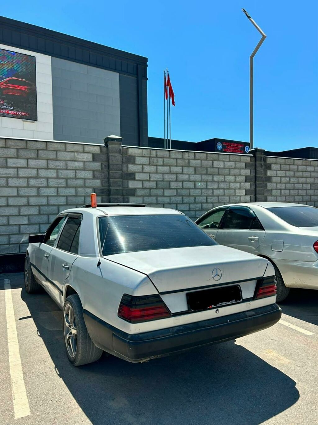 Mercedes-Benz W124: 1987 г., 2.2 л, Седан: фото 2