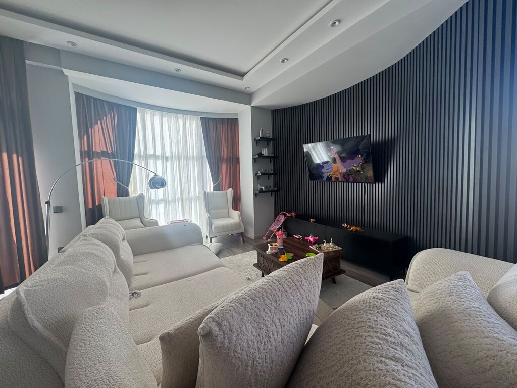 3 otaqlı, Yeni tikili, 152 kv. m