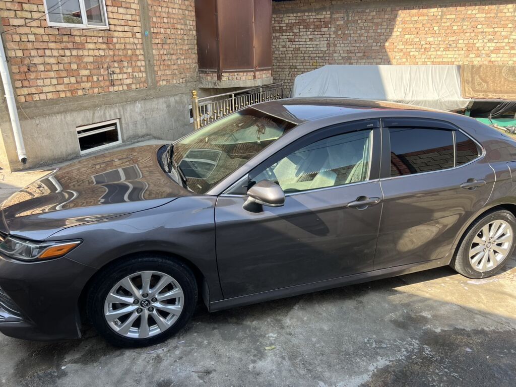 Toyota Camry: 2018 г., 2.5 л, Автомат, Бензин, Седан: фото 5