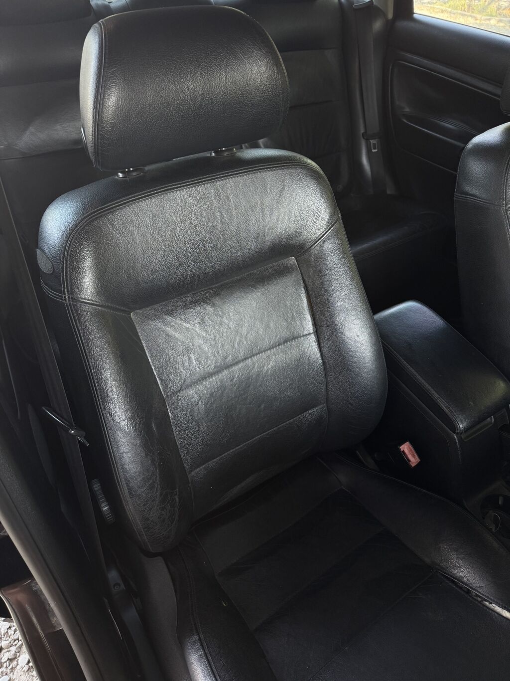 Volkswagen Passat: 2003 г., 2.8 л, Автомат, Газ, Седан: фото 2