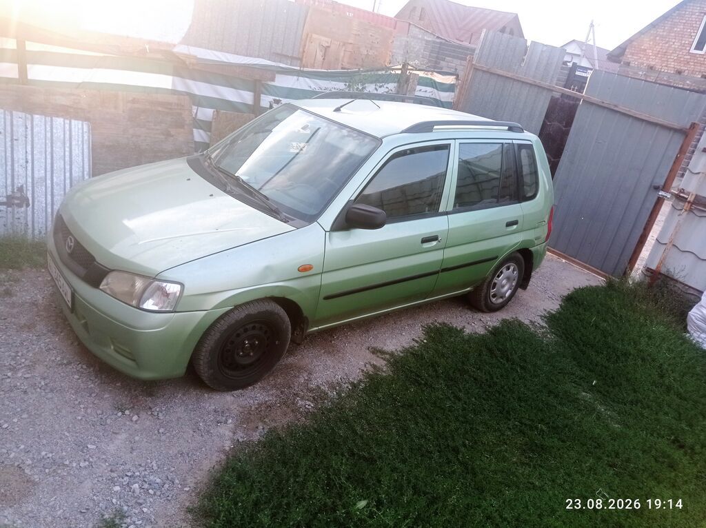Mazda Demio: 2003 г., 1.3 л, Механика, Бензин, Хэтчбэк: фото 5