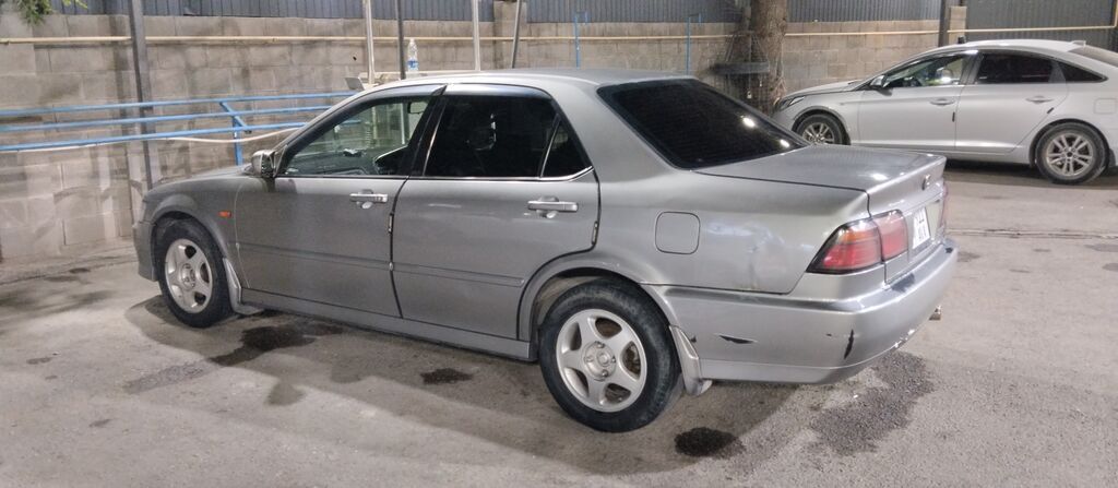 Honda Accord: 1999 г., 2 л, Автомат, Бензин, Седан: фото 2
