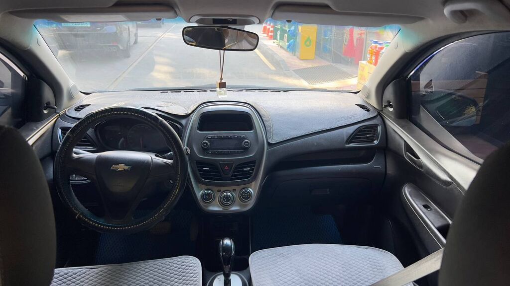 Chevrolet Spark: 2016 г., 1 л, Автомат, Бензин, Хэтчбэк: фото 7