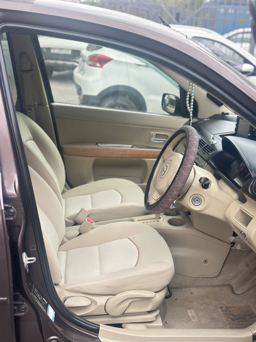 Mazda Demio: 2004 г., 1.3 л, Автомат, Бензин, Хэтчбэк: фото 5