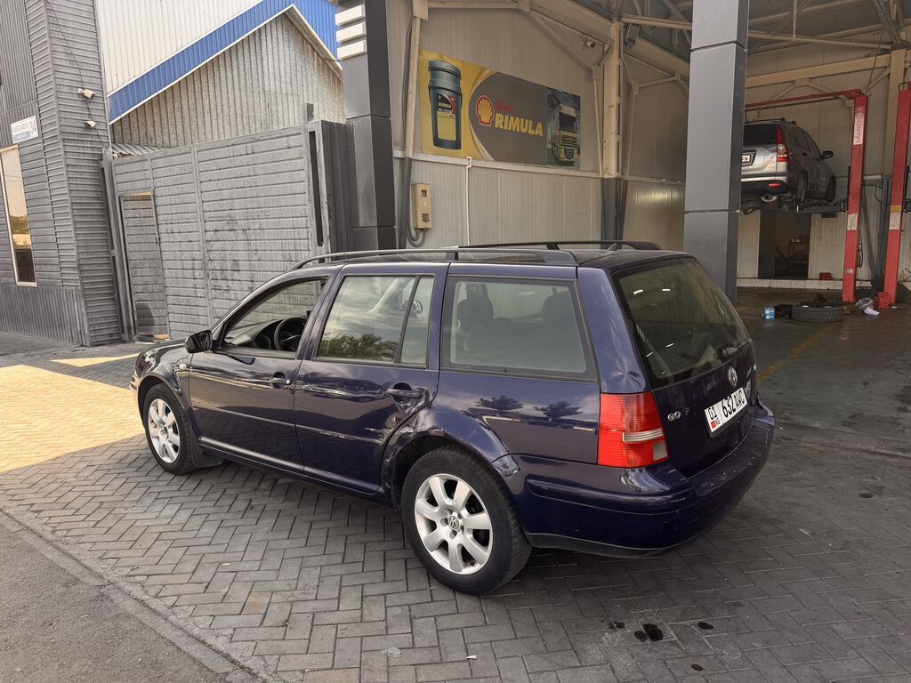 Volkswagen Golf Variant: 2003 г., 1.6 л, Механика, Бензин, Универсал: фото 6