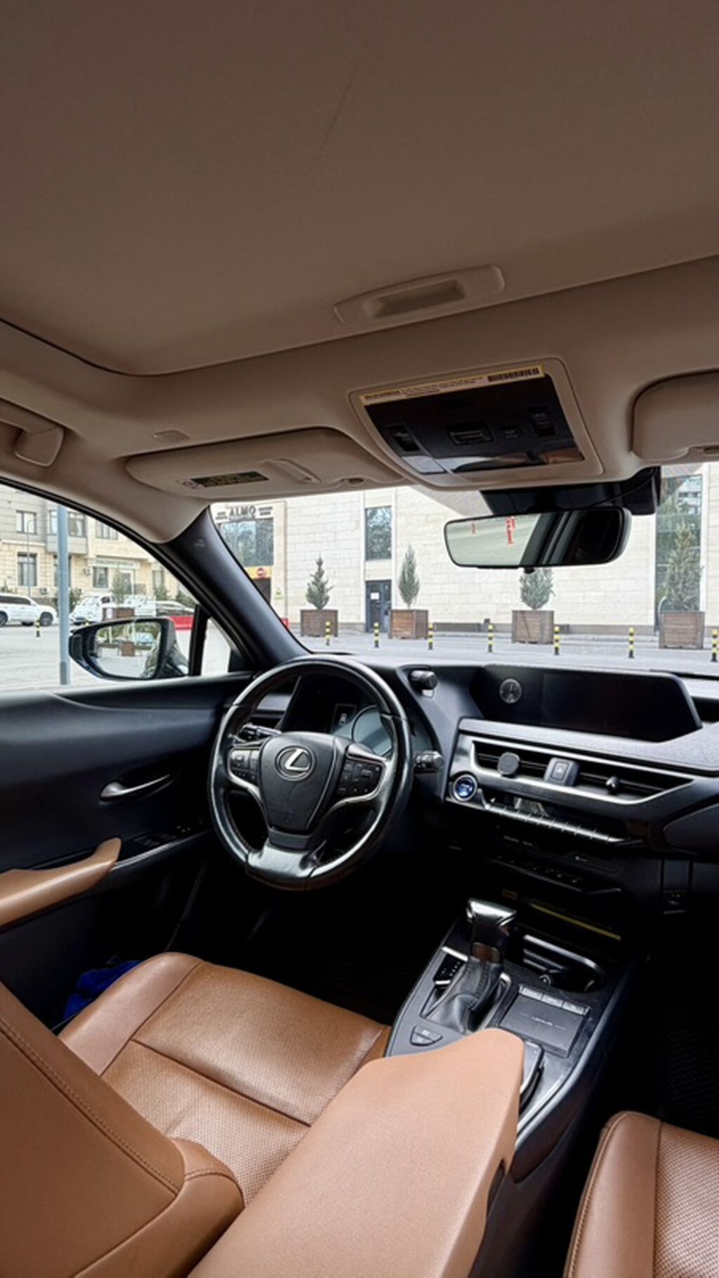 Lexus UX: 2020 г., 2 л, Вариатор, Гибрид, Кроссовер: фото 3