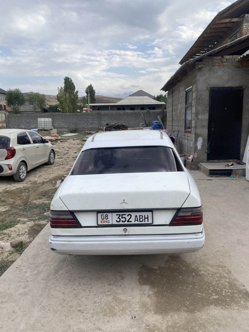 Mercedes-Benz W124: 1991 г., 2.3 л, Автомат, Бензин, Седан: фото 4