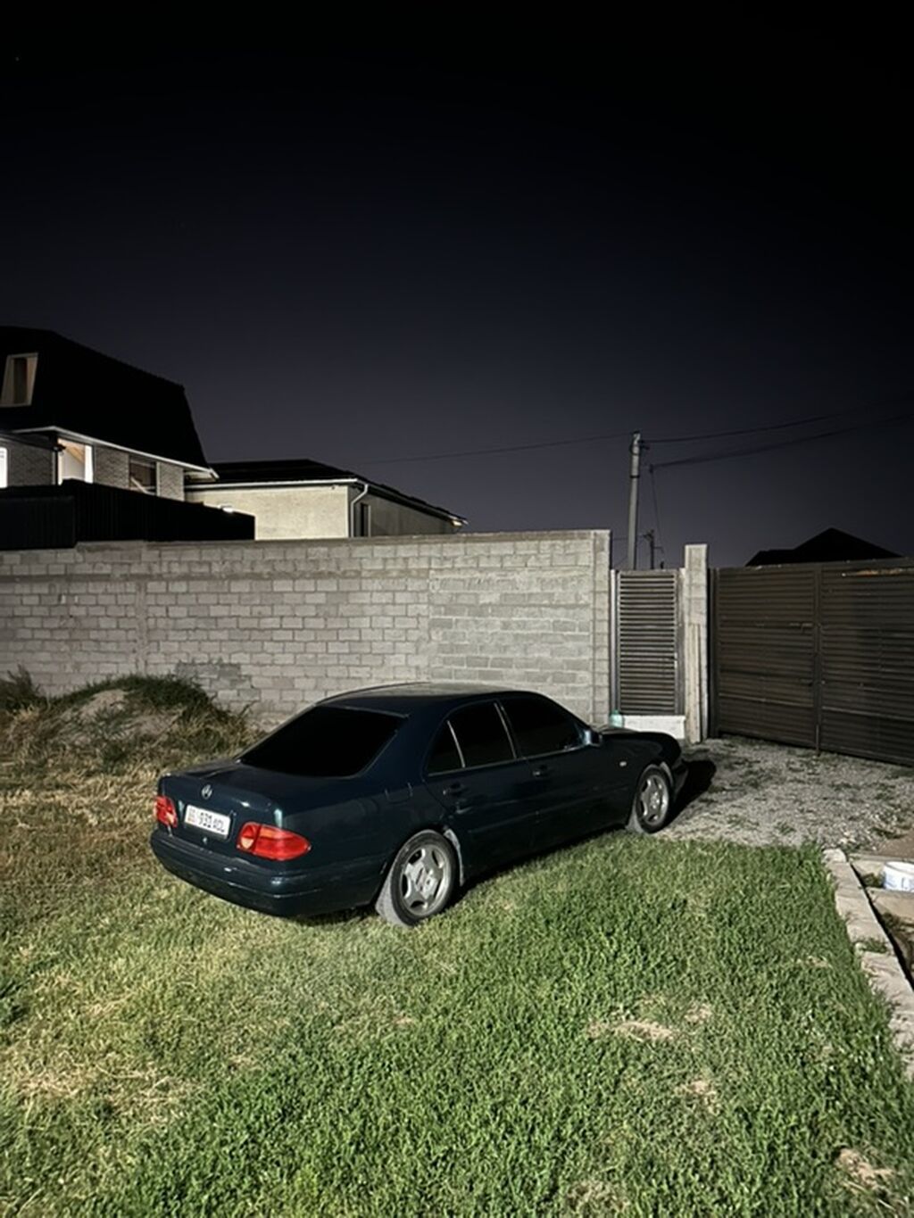 Mercedes-Benz E-Class: 1996 г., 2.3 л, Механика, Бензин, Седан: фото 2