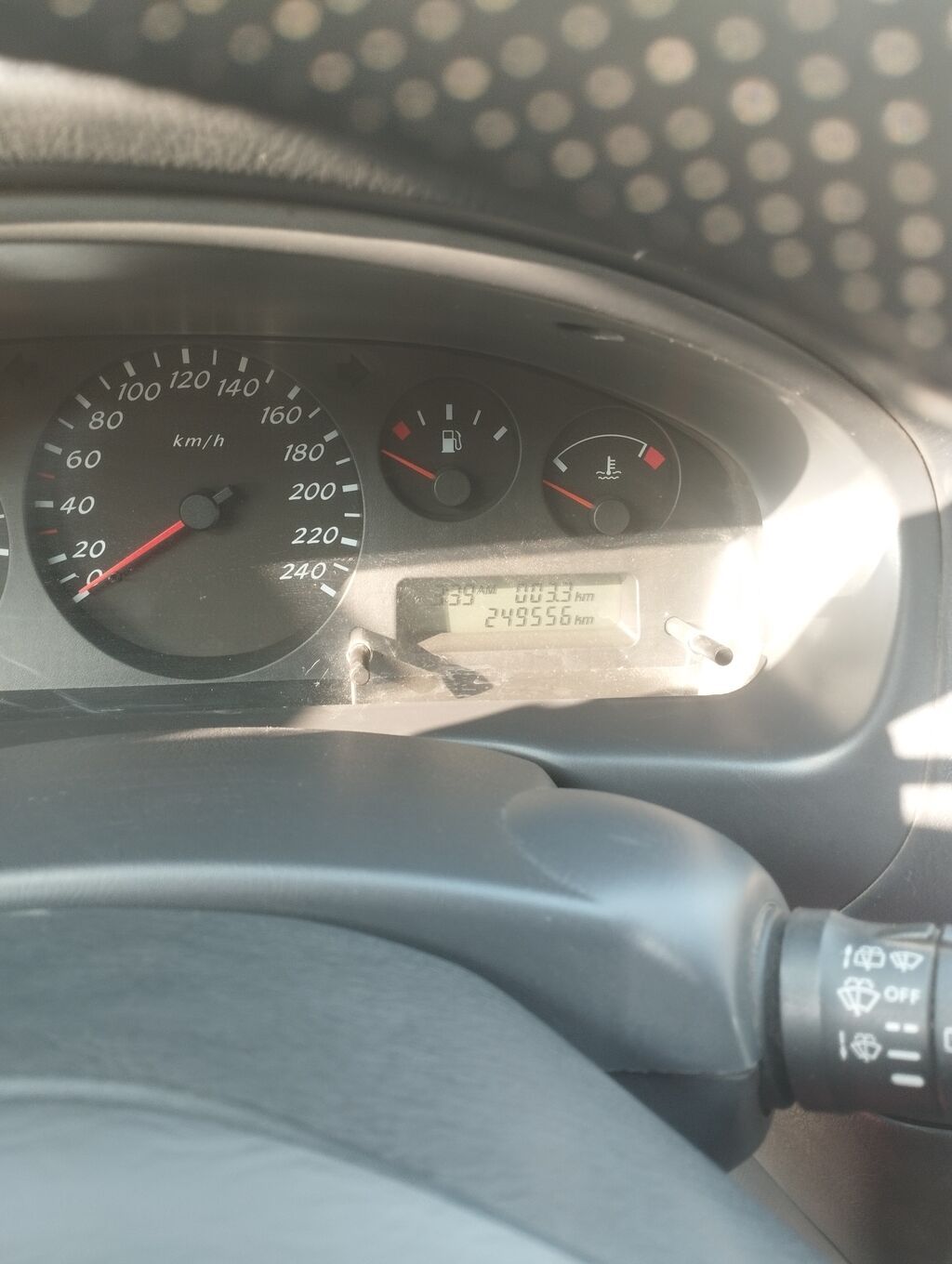 Nissan Almera: 2002 г., Автомат, Бензин, Хэтчбэк: фото 5