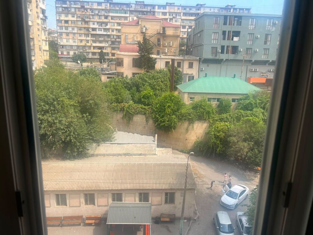 Bakı, 3 otaqlı, Köhnə tikili, 66 kv. m