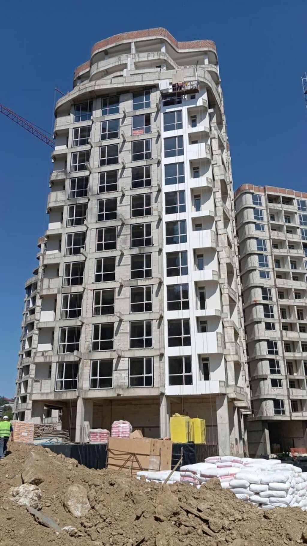 4 otaqlı, Yeni tikili, 163 kv. m