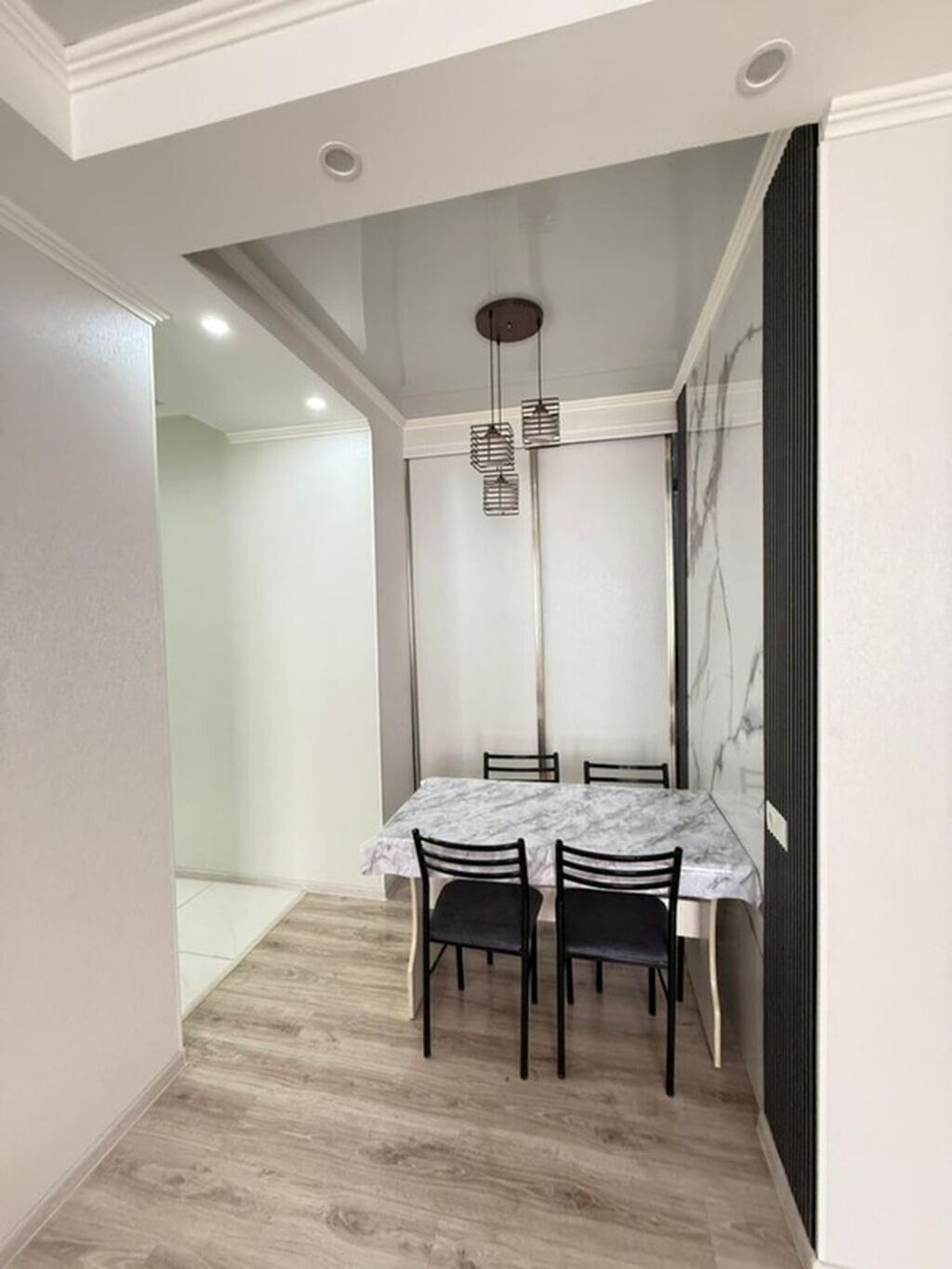 3 комнаты, 80 м², Золотой квадрат Элитка, 8 этаж, Старый ремонт: фото 6