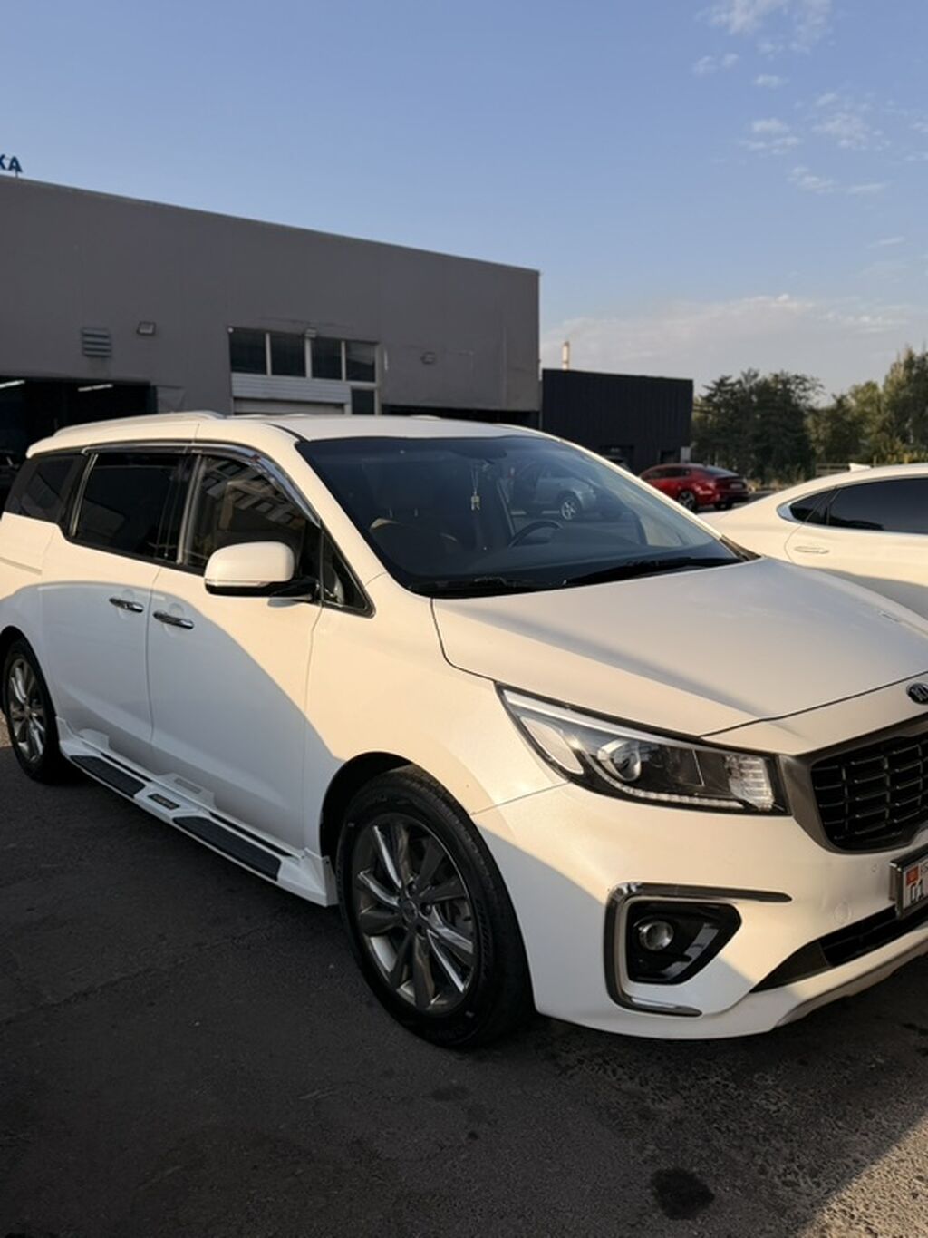 Kia Carnival: 2019 г., 2.2 л, Автомат, Дизель, Минивэн: фото 2