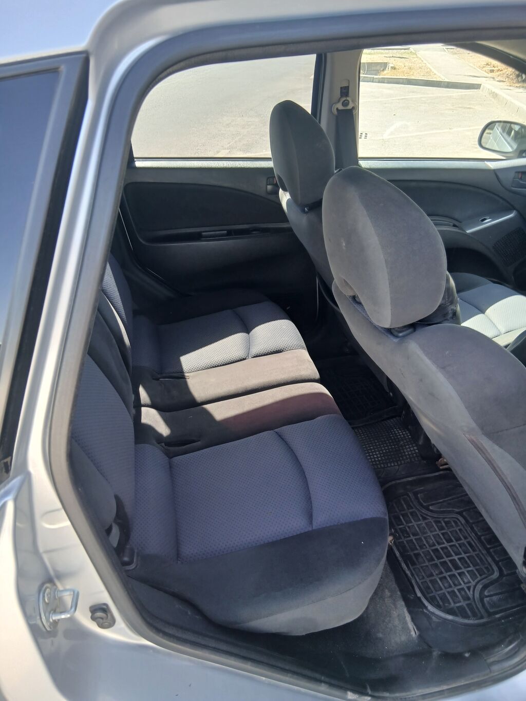 Mitsubishi Colt: 2005 г., Автомат, Бензин, Хэтчбэк: фото 4
