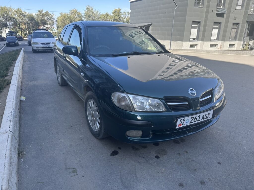 Nissan Almera: 2001 г., 1.5 л, Автомат, Бензин, Хэтчбэк: фото 1