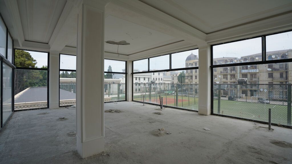 RESTORAN SATILIR - Ümumi sahə: 1500 m² - Torpaq: 5 sot - Mərtəbə