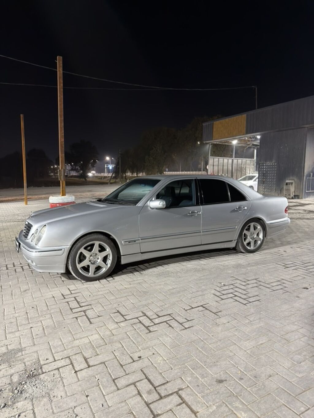 Mercedes-Benz E-Class: 2002 г., 3.2 л, Автомат, Бензин, Седан: фото 3
