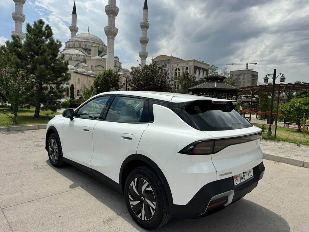Changan Qiyuan Q05: 2026 г., Автомат, Электромобиль, Кроссовер: фото 5