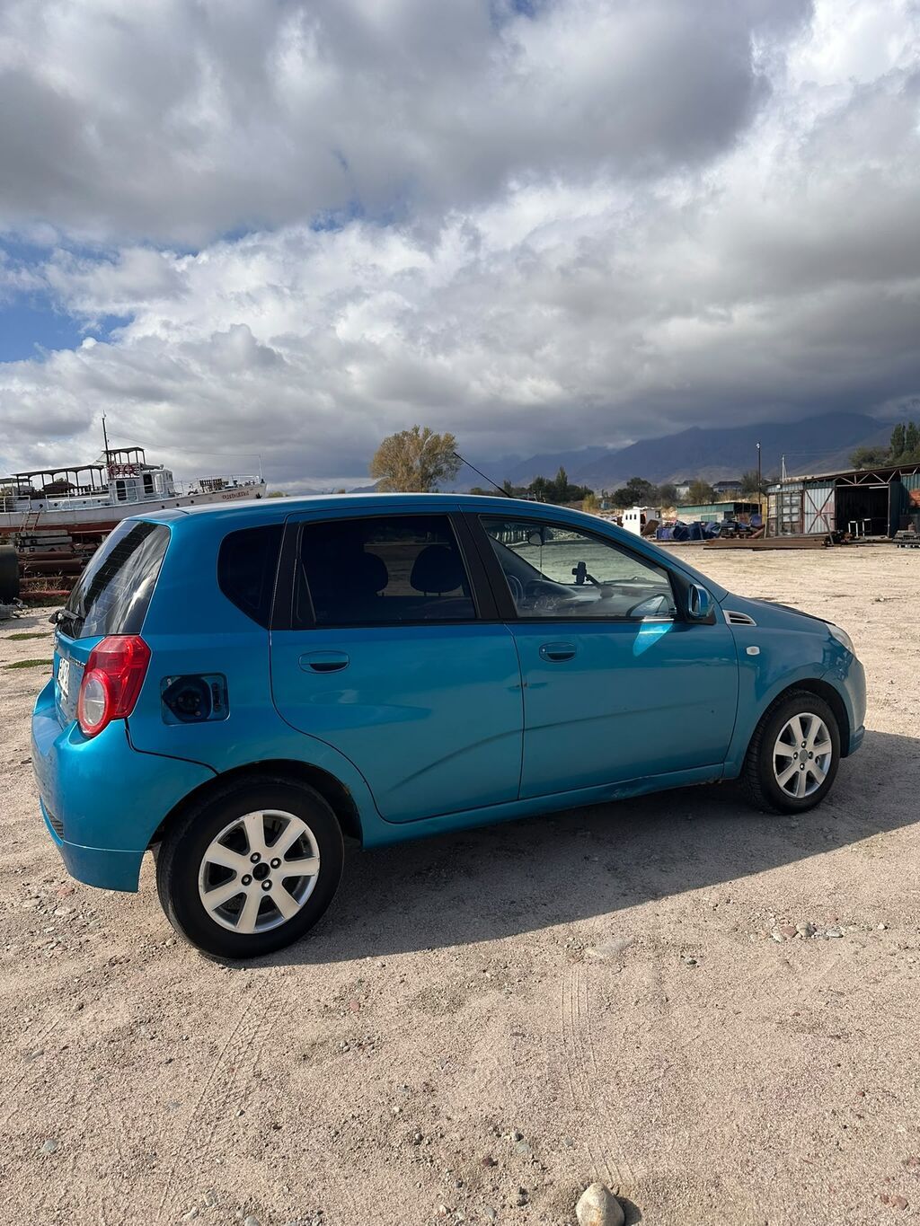 Chevrolet Aveo: 2008 г., 1.2 л, Механика, Бензин, Хэтчбэк: фото 3