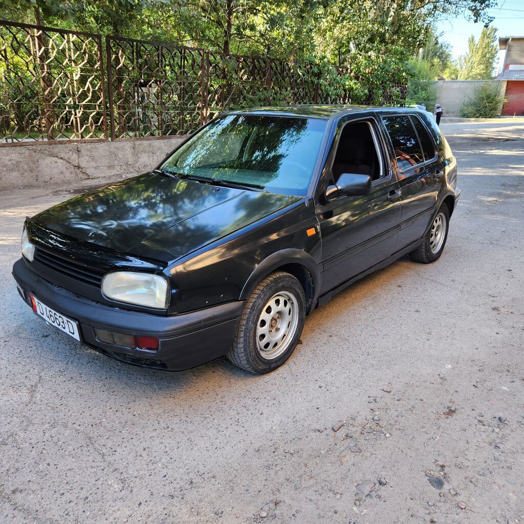 Volkswagen Golf: 1995 г., 1.6 л, Механика, Бензин, Хэтчбэк: фото 2