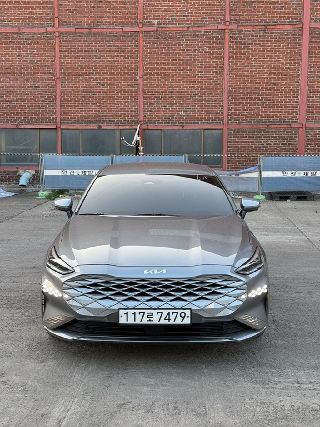 Kia K8: 2022 г., 1.6 л, Автомат, Гибрид, Лифтбек: фото 1