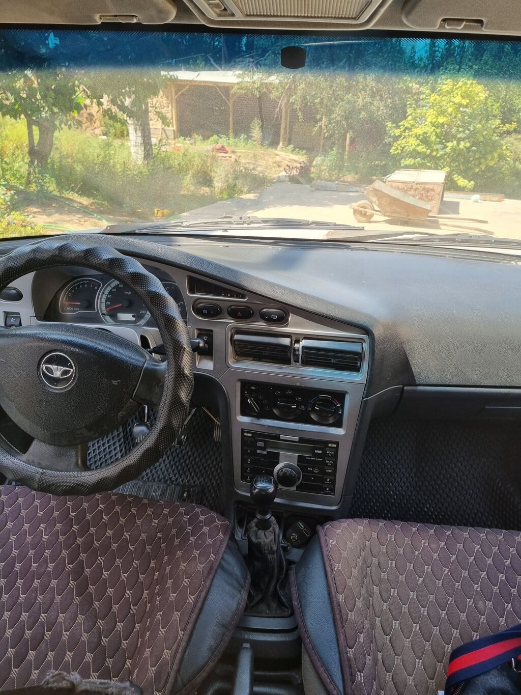 Daewoo Nexia: 2013 г., 1.5 л, Механика, Бензин, Седан: фото 2