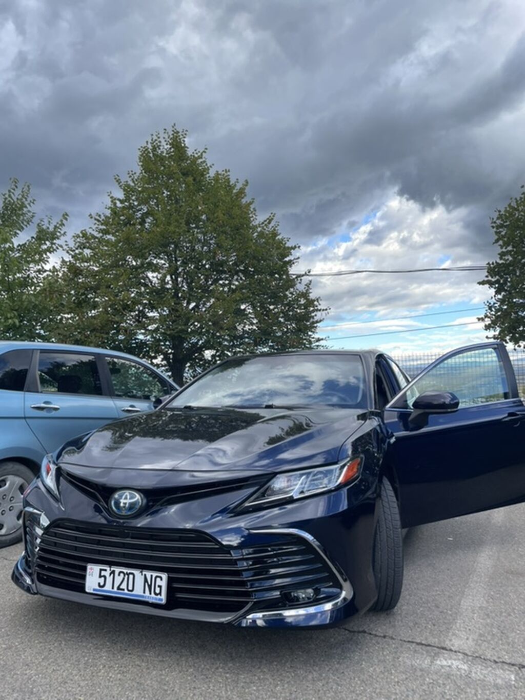 Toyota Camry: 2021 г., Автомат, Гибрид, Седан: фото 2