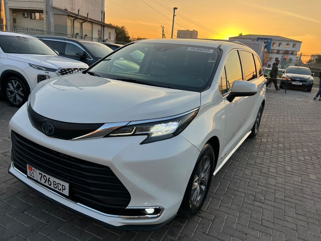 Toyota Sienna: 2021 г., 2.5 л, Автомат, Гибрид, Минивэн: фото 4