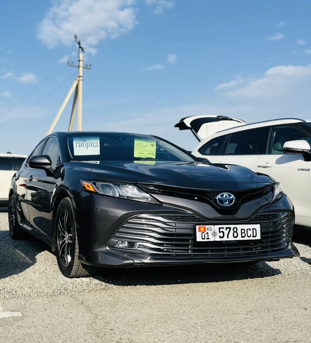 Toyota Camry: 2020 г., 2.5 л, Вариатор, Гибрид, Седан: фото 1