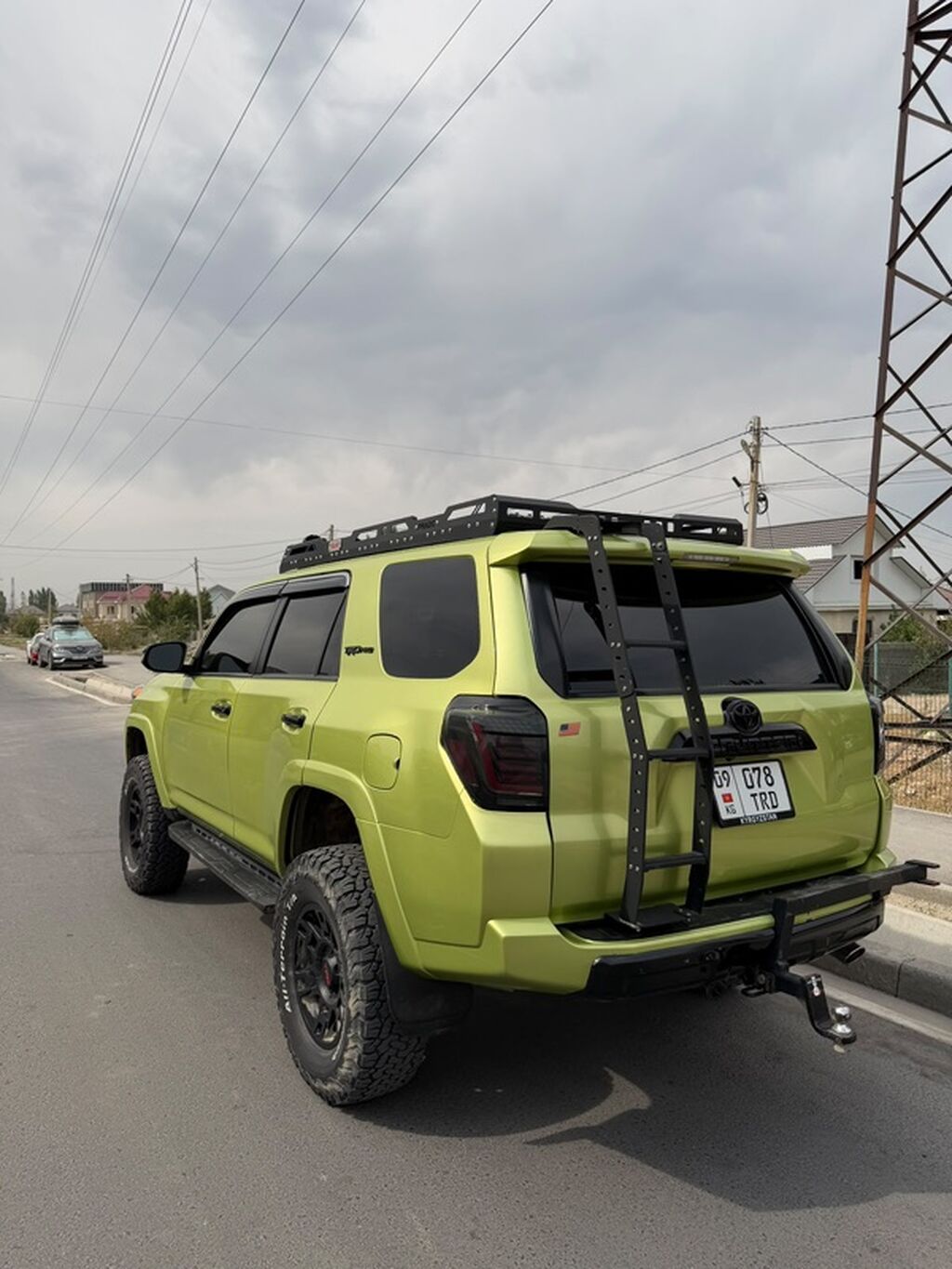 Toyota 4Runner: 2023 г., 4 л, Автомат, Газ, Внедорожник: фото 5