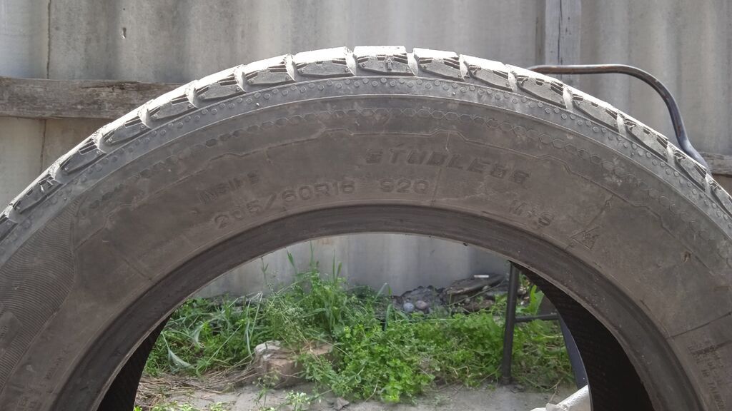 Шина Hankook Winter i*Pike (студлесс), размер 205/60 R16 92Q M+S: фото 1