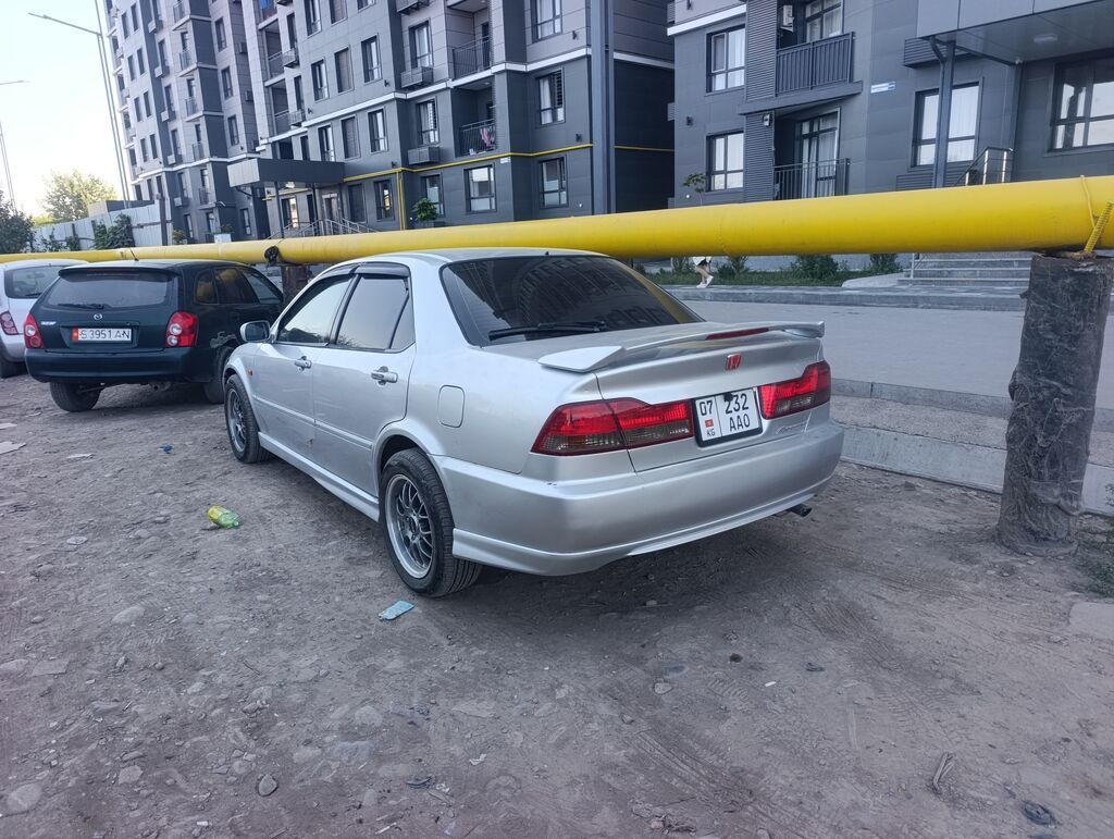 Honda Accord: 2000 г., Седан: фото 6