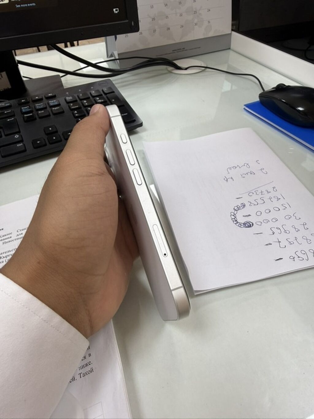 IPhone 16, Б/у, 128 ГБ, Natural Titanium, Защитное стекло, Чехол, 89 %: фото 4