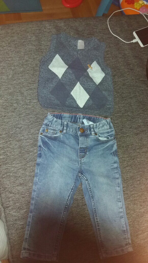 Dečije Farmerke i Pantalone: H&m komplet vel 68 na lalafo.rs H&m komplet vel 68 - Beograd
