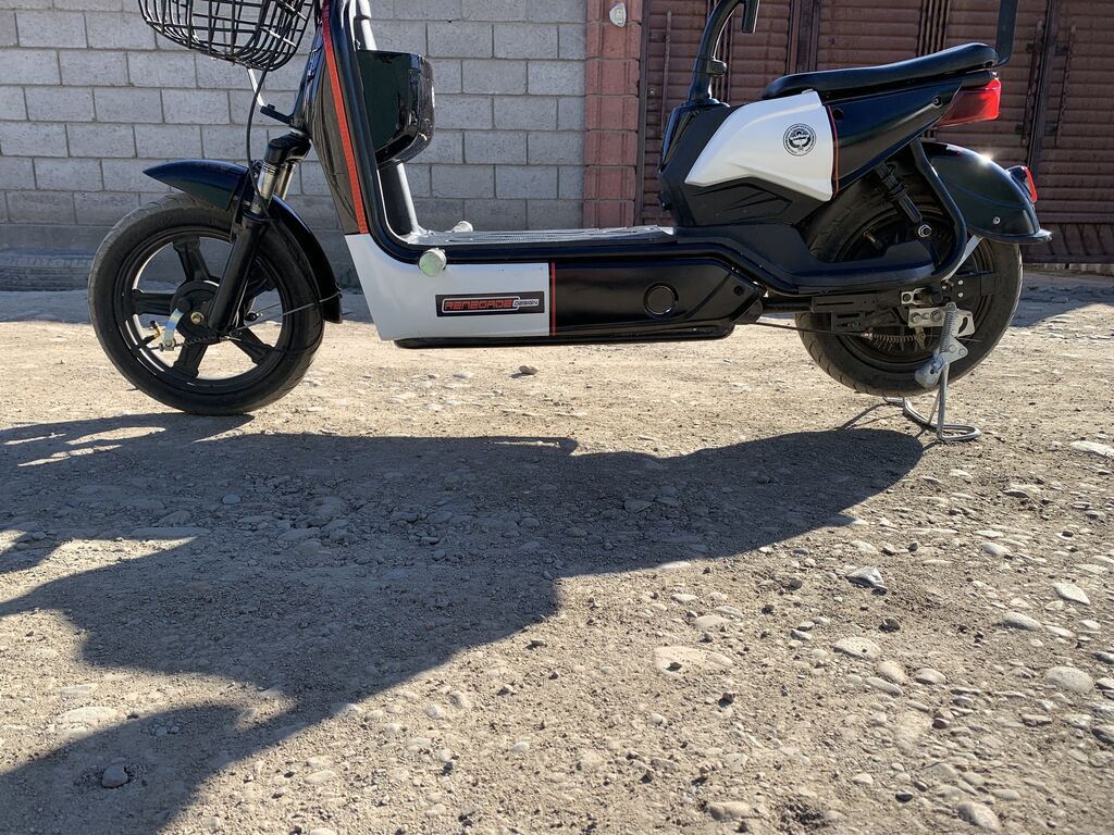 Продаю электроскутер, в отличном состоянии. 48 v / 12 ah / 350 w: фото 4