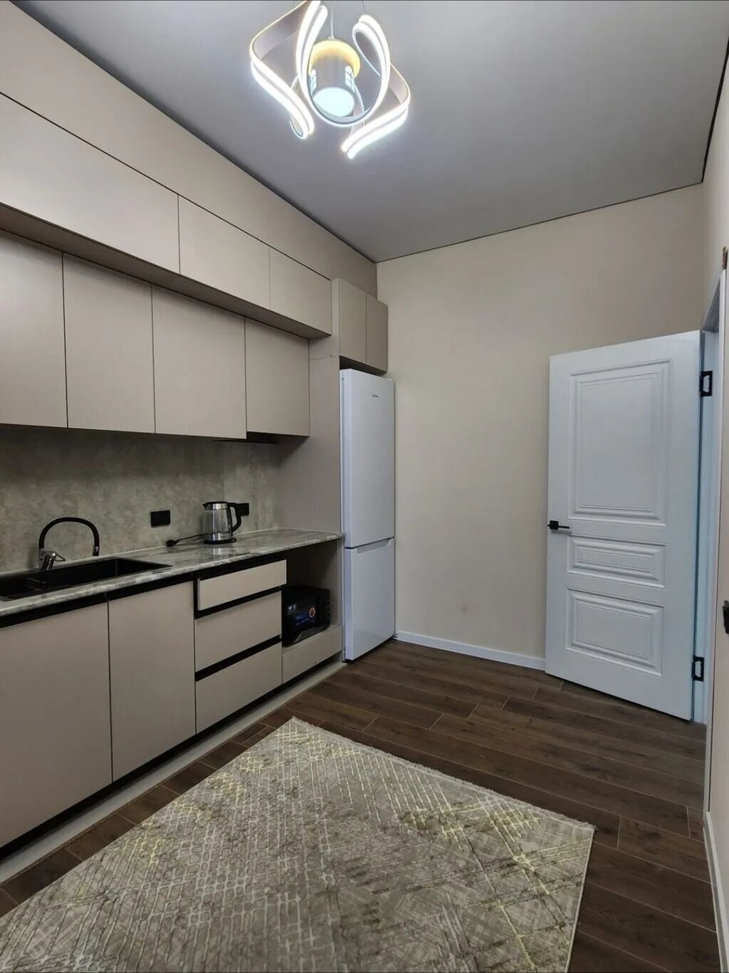 1 комната, 40 м², Джал мкр (в т.ч. Верхний, Нижний, Средний) 5 этаж, Дизайнерский ремонт: фото 2