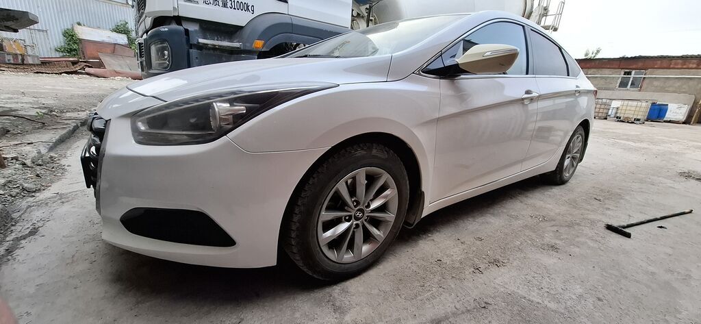 Hyundai i40: 2015 г., Автомат, Седан: фото 2