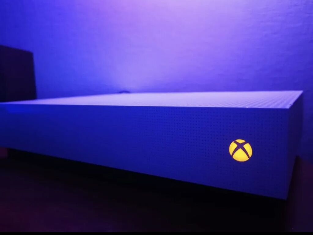 Продаётся Xbox One S (белая)в хорошем состоянии, б/у, полностью: фото 7