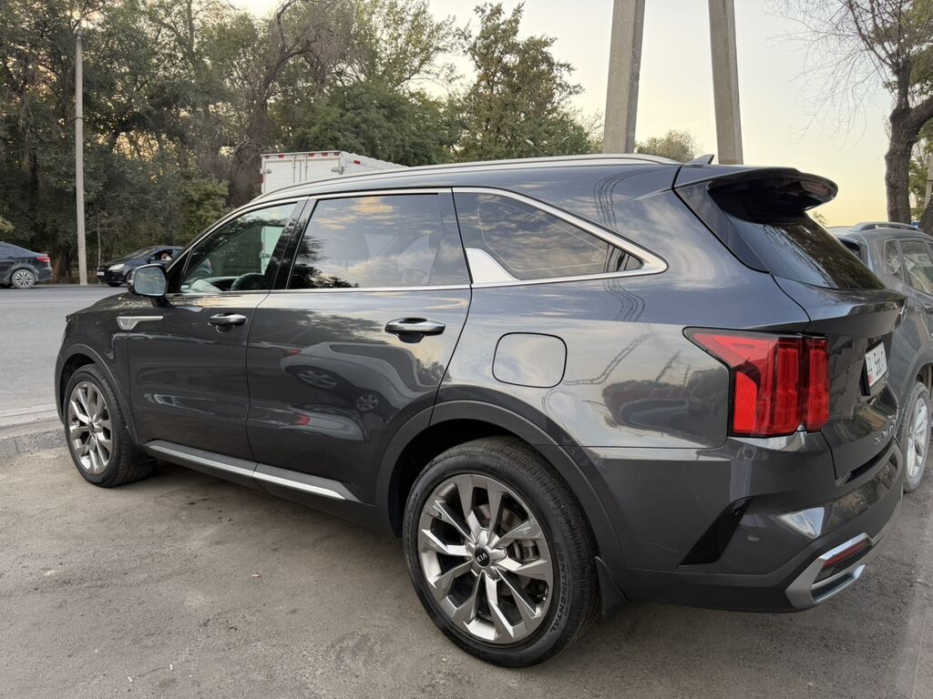 Kia Sorento: 2021 г., 2.2 л, Автомат, Дизель, Кроссовер: фото 3